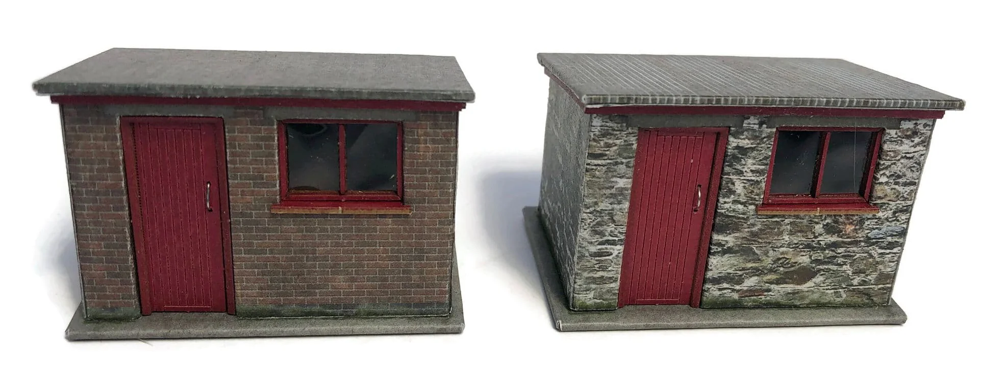 KX071 OO Small Brick/Stone Lineside Huts/Sheds (Pack of 2) Model Kit