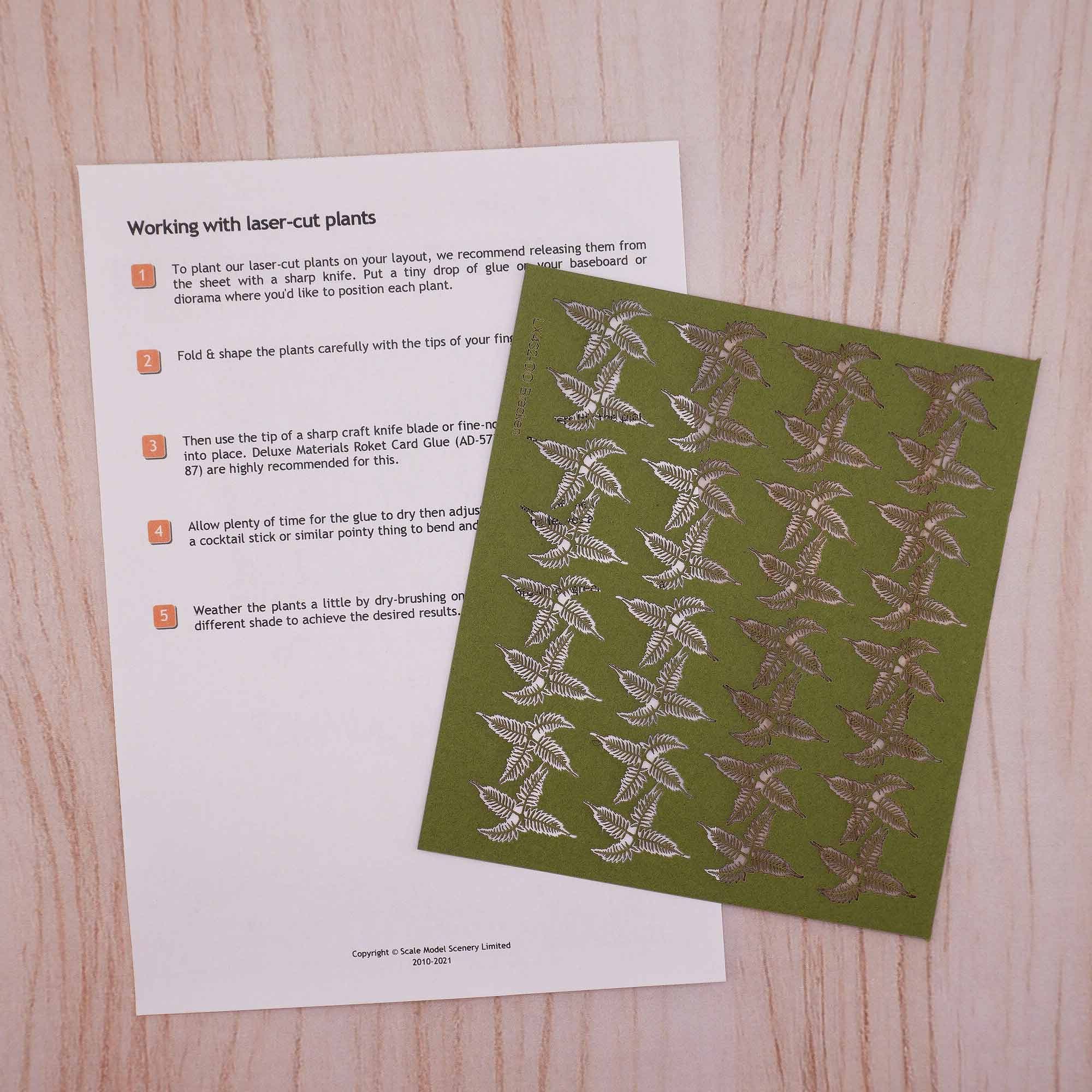 LX432SUMMER Summer Bracken / Fern Plants Model Kit - Image 2