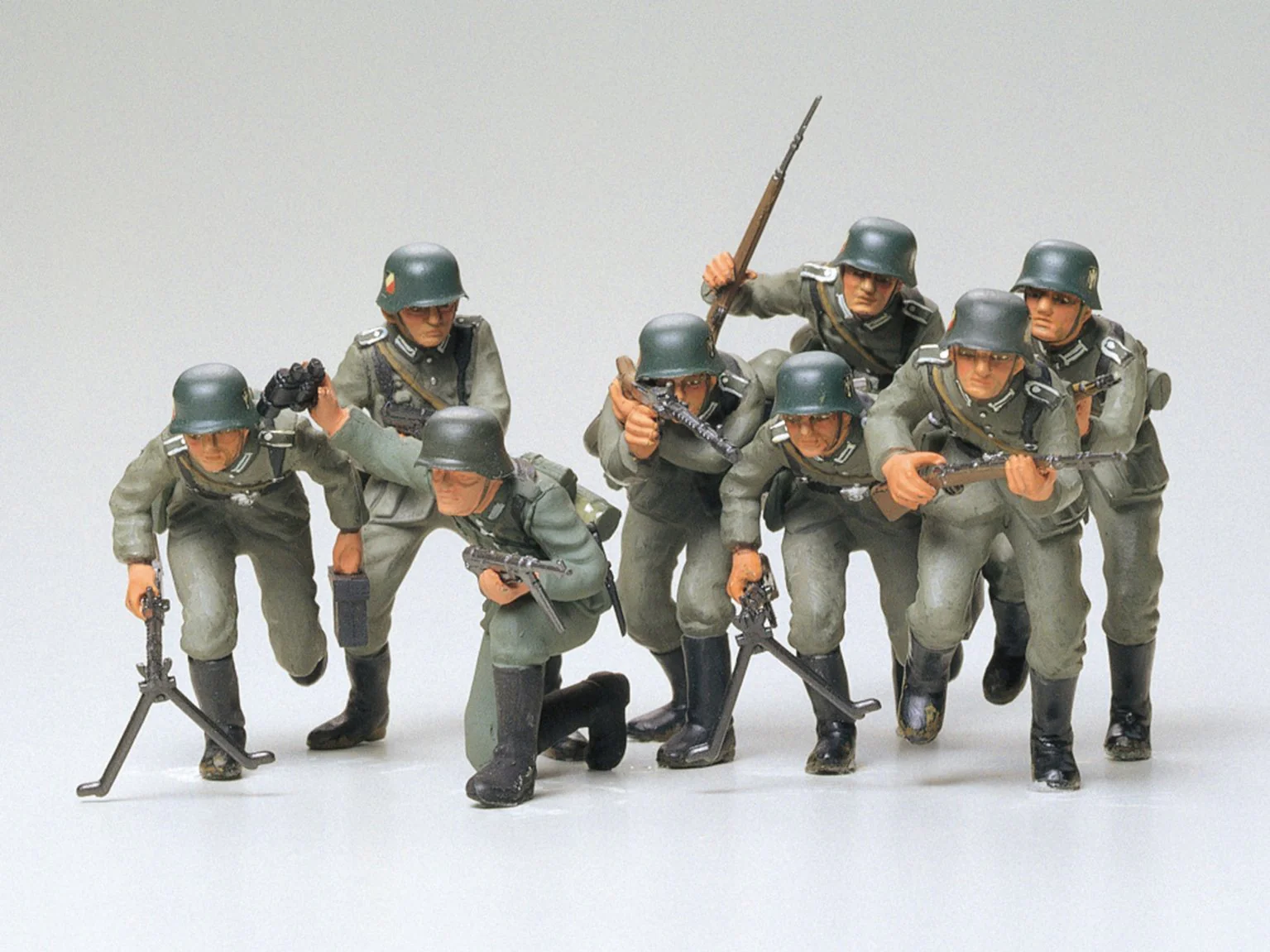 35030 1/35 Military Miniature Series no.30 German Assault Troops Kit