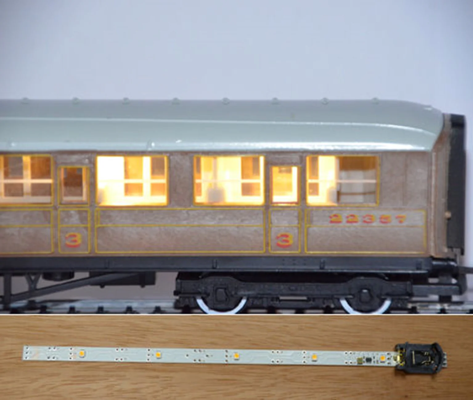 TTCL200 Automatic Coach Lighting Multipack - Warm White A (3)