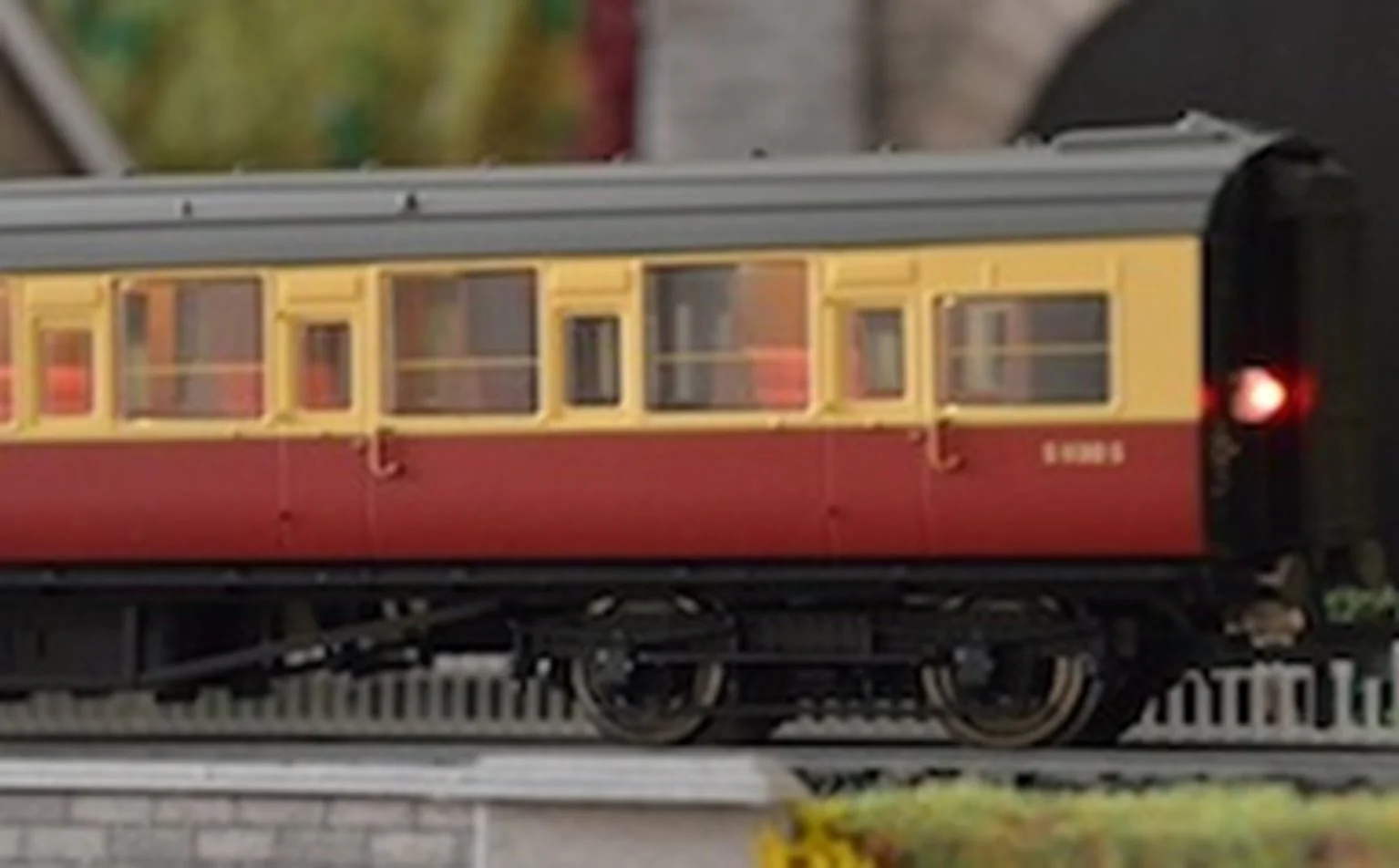 TTCN26 Automatic Coach Lighting Warm White/Flashing Tail
