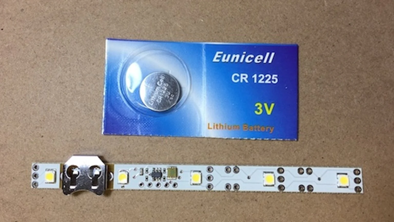 TTCN26 Automatic Coach Lighting Warm White/Flashing Tail - Image 2