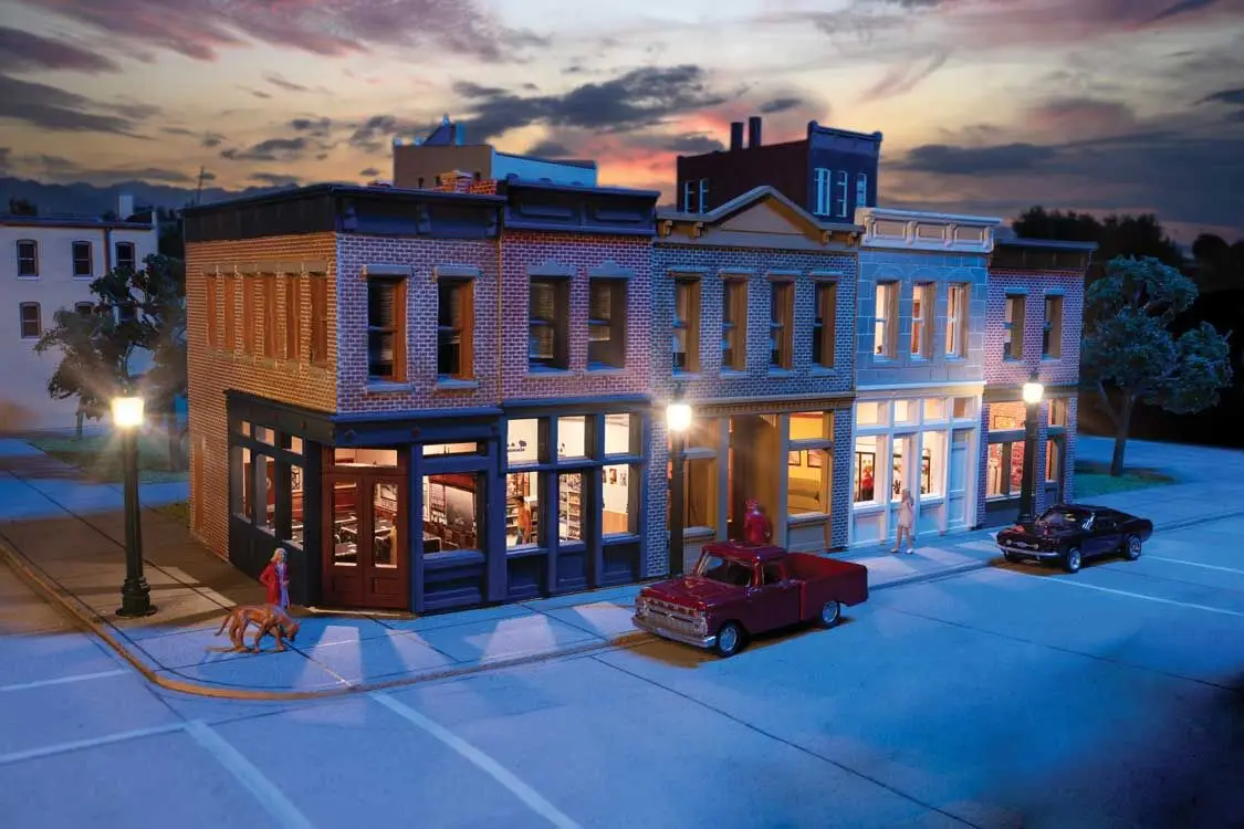 933-4700 Spaces Merchant's Row I Interior Model Kit - Image 2