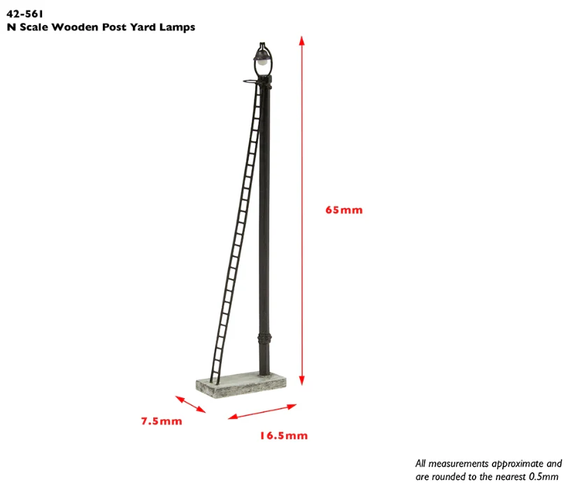 42-561 Wooden Post Yard Lamps (x2) - Image 2