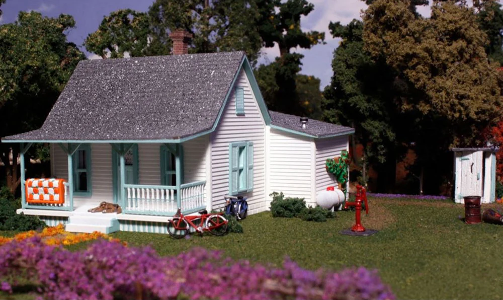 WPF5186 HO Country Cottage Model Kit - Image 8